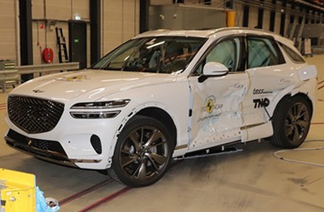 Genesis GV70 crash test EuroNcap 2021