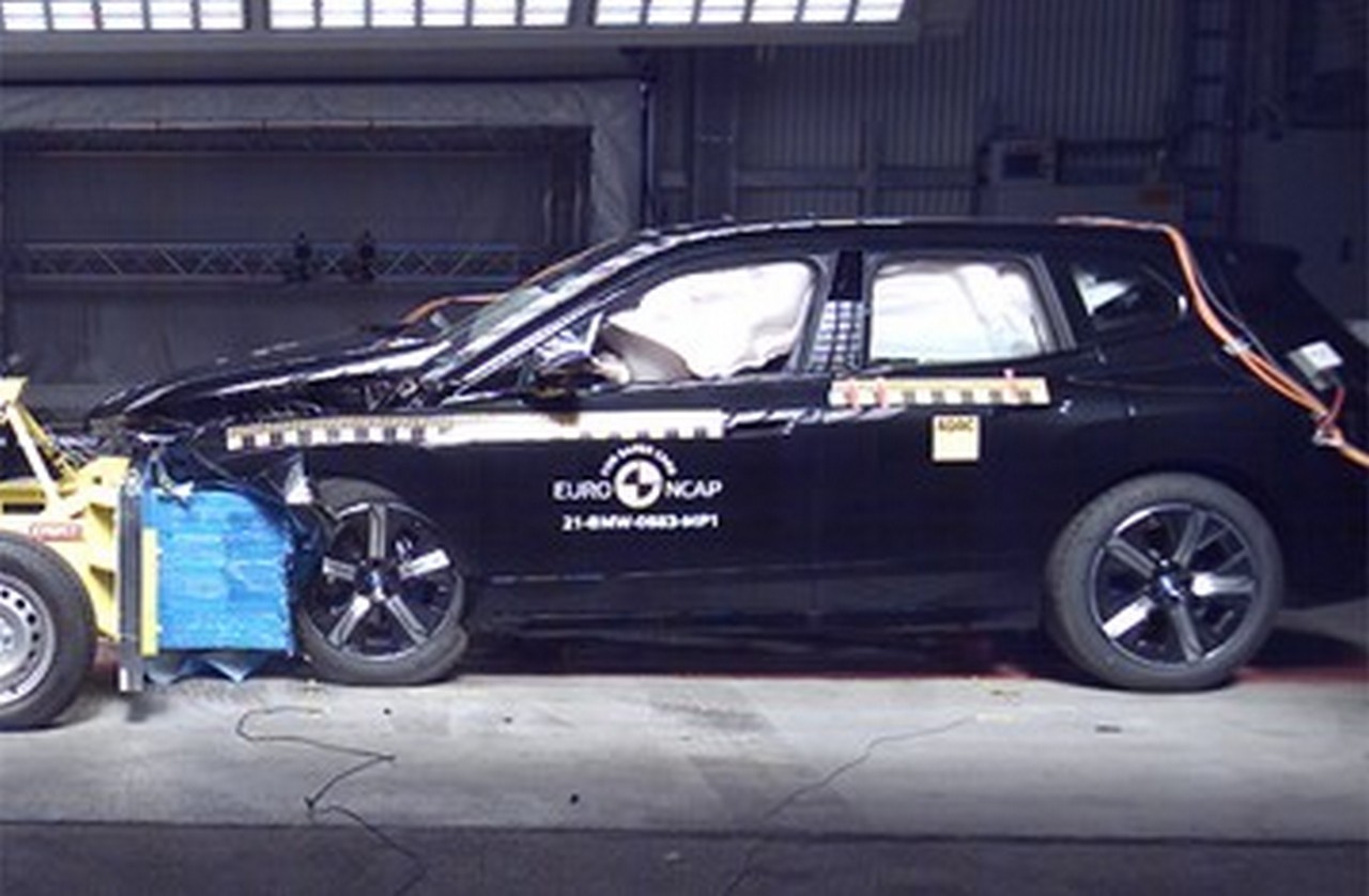 Bmw iX crash test EuroNcap 2021