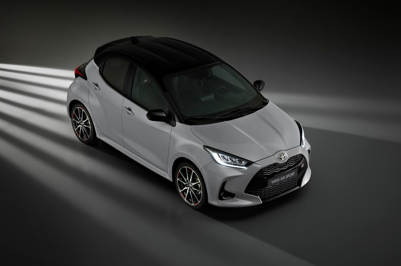 Toyota Yaris GR Sport 2022: immagini ufficiali