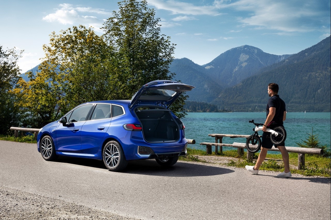 Bmw Serie 2 Active Tourer 2022: nuove immagini ufficiali