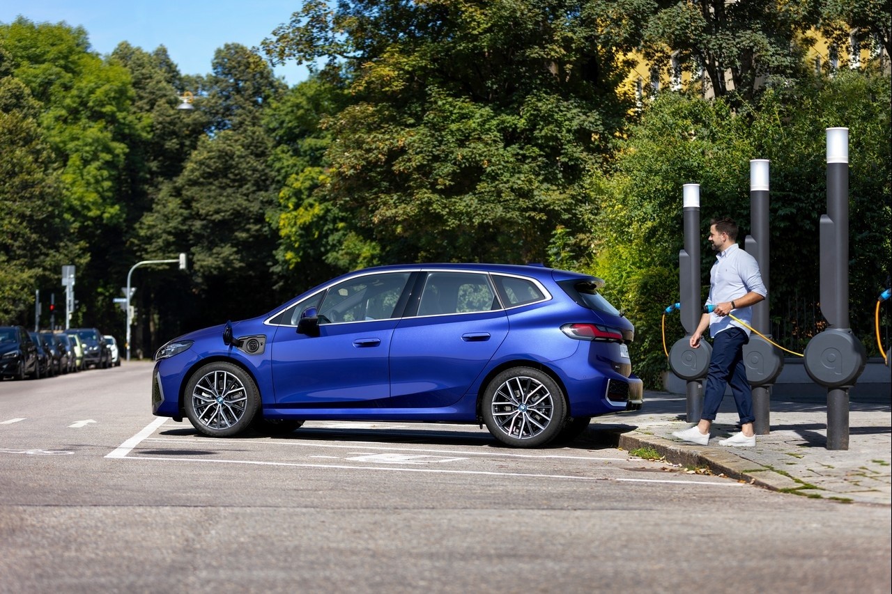 Bmw Serie 2 Active Tourer 2022: nuove immagini ufficiali