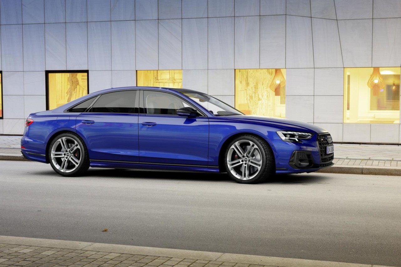 Audi A8 2022: nuove immagini ufficiali