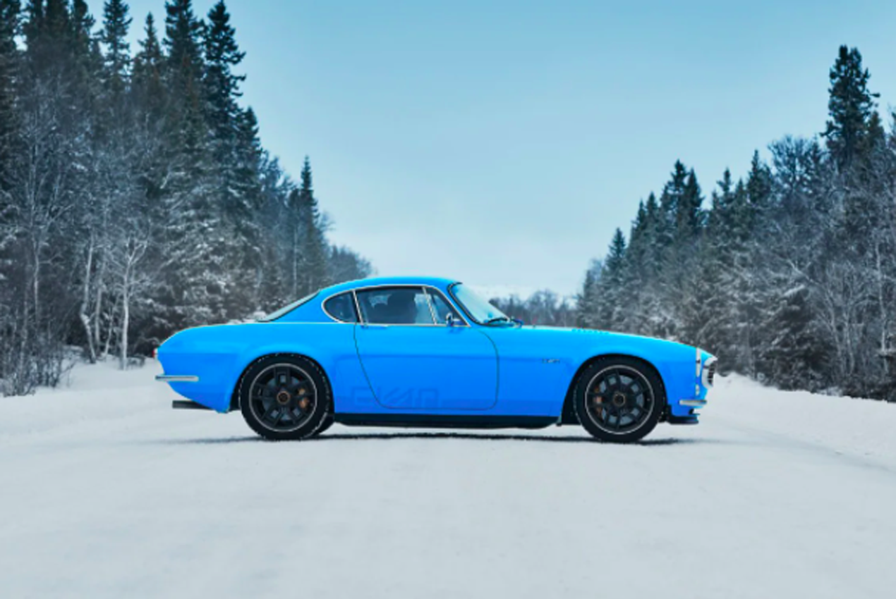 Volvo P1800: il restomod di Cyan Racing