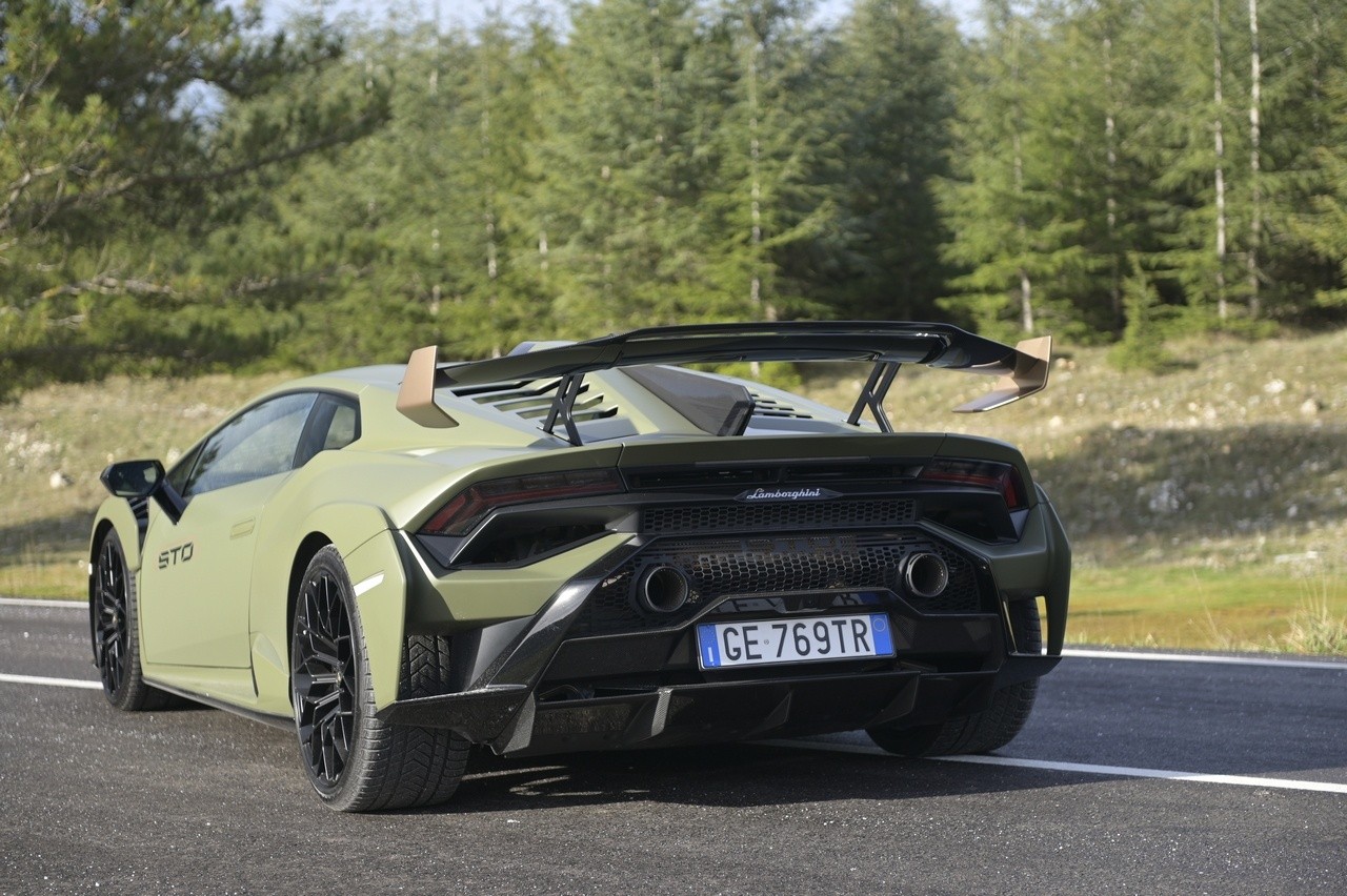 Lamborghini Huracàn STO: la prova su strada