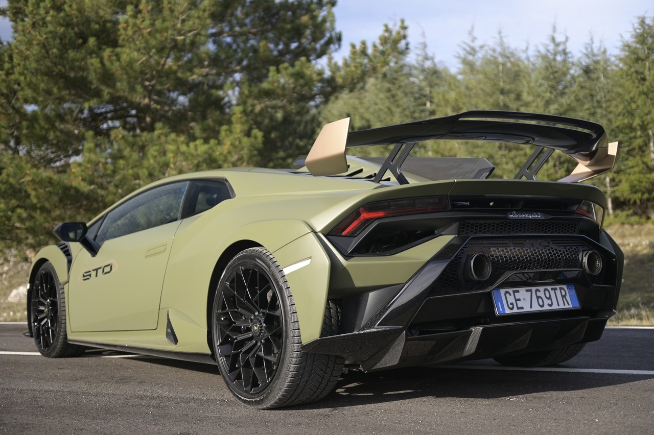 Lamborghini Huracàn STO: la prova su strada