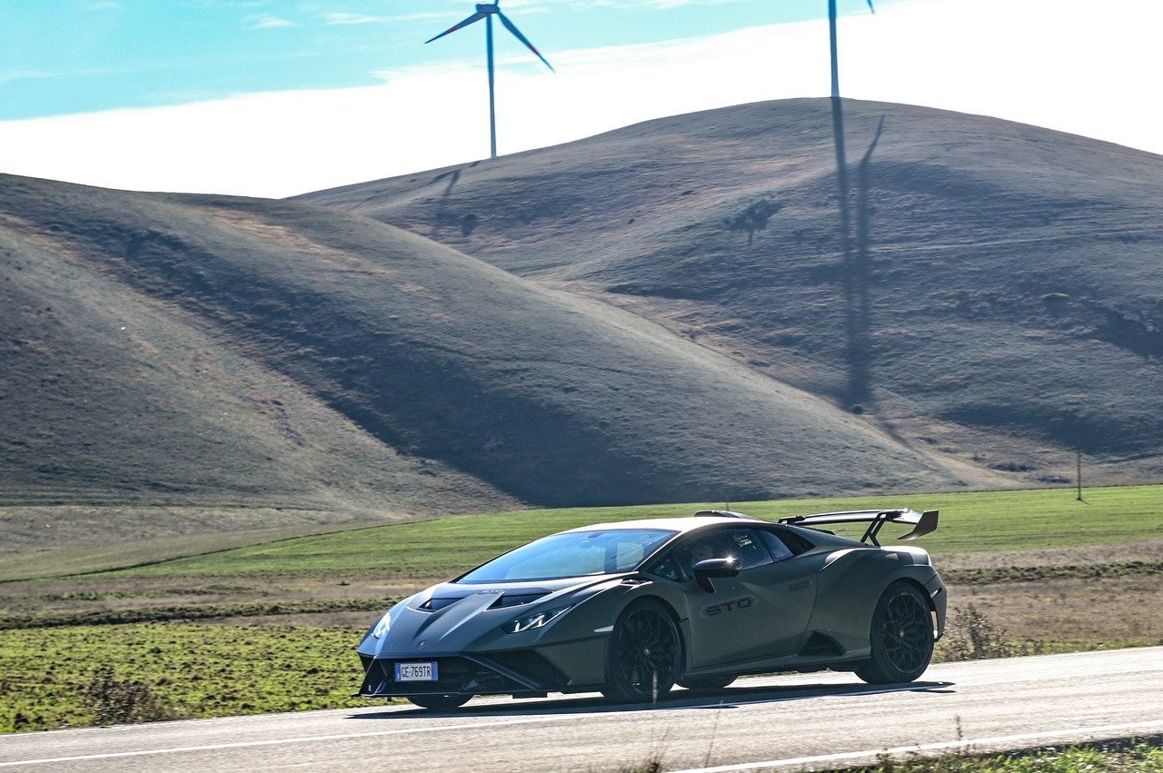 Lamborghini Huracàn STO: la prova su strada