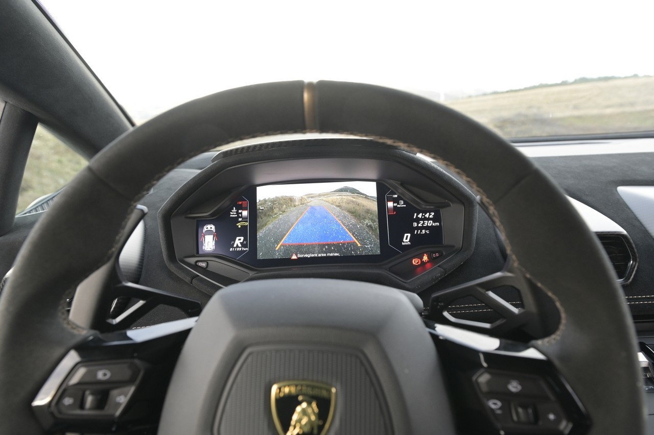 Lamborghini Huracàn STO: la prova su strada