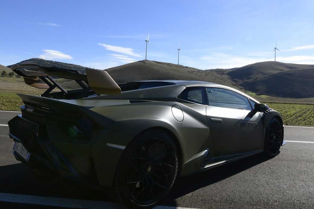 Lamborghini Huracàn STO: la prova su strada