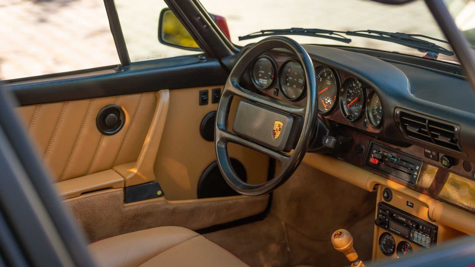 Porsche: all’asta una 911 Turbo Targa Flachbau