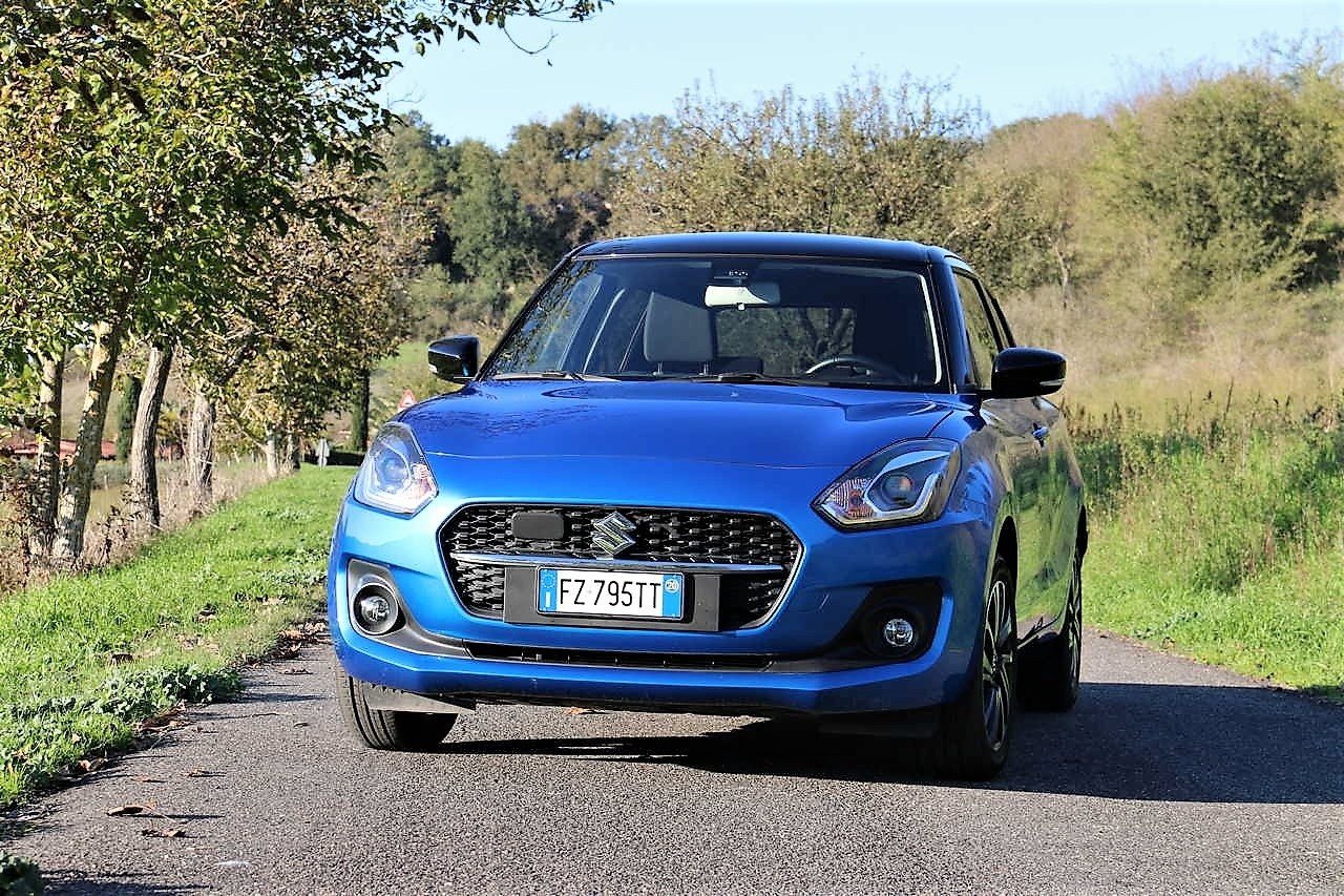 Suzuki Swift Hybrid 1.2 4WD TOP, la prova su strada