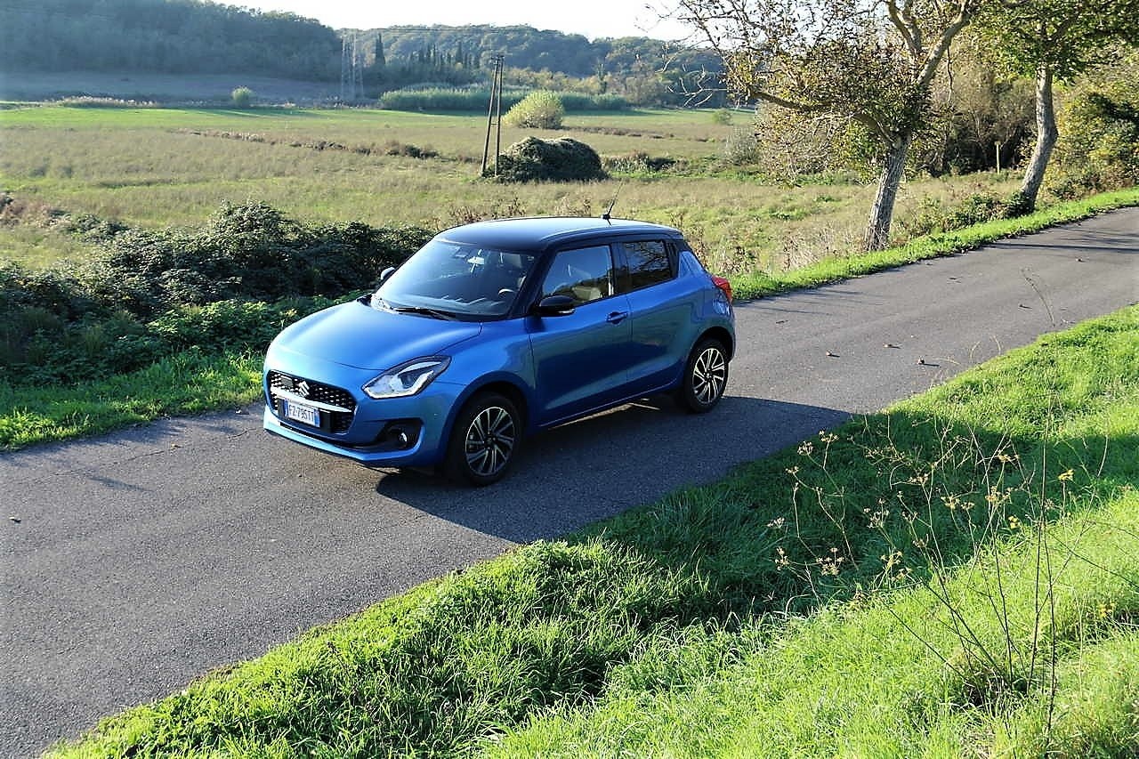 Suzuki Swift Hybrid 1.2 4WD TOP, la prova su strada