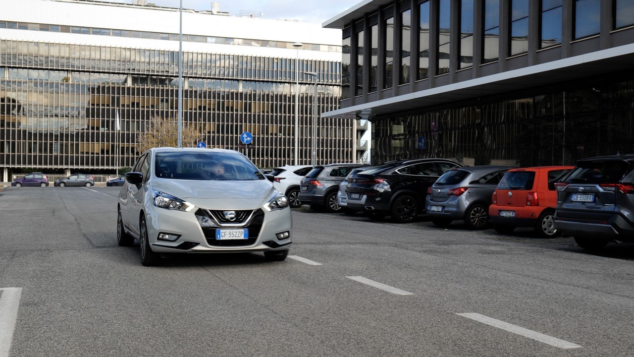 Nissan Micra GPL 2021: prova su strada