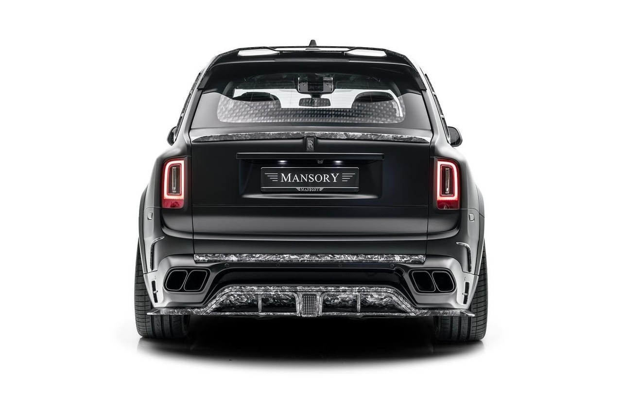 Rolls Royce Cullinan Special UAE by Mansory