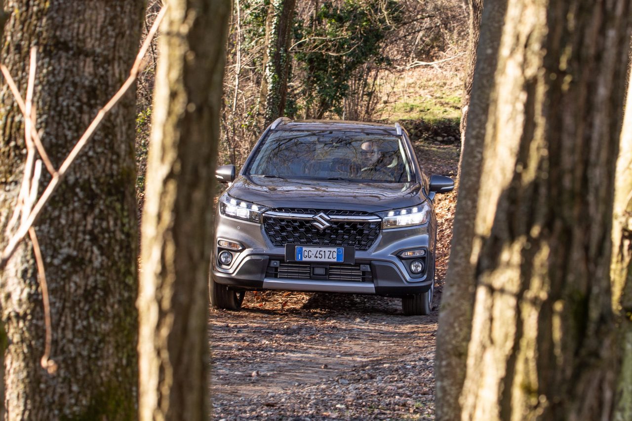 Suzuki S-Cross 2022: le immagini