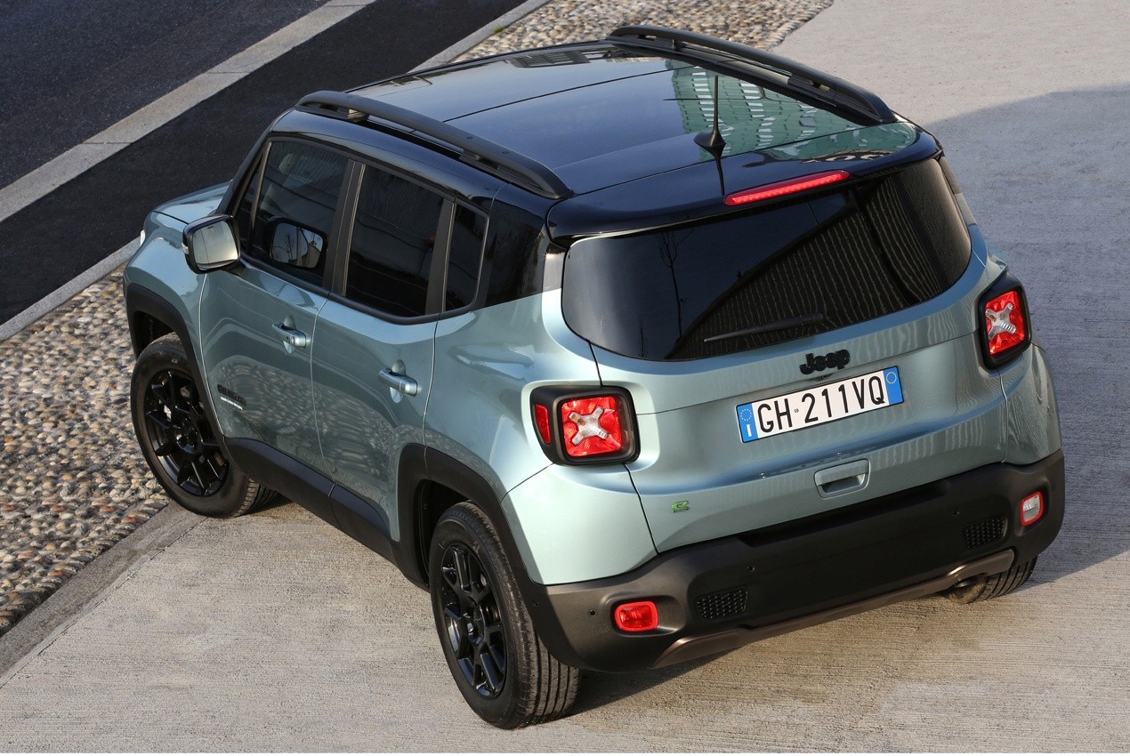 Jeep Renegade e Compass e-Hybrid: immagini ufficiali