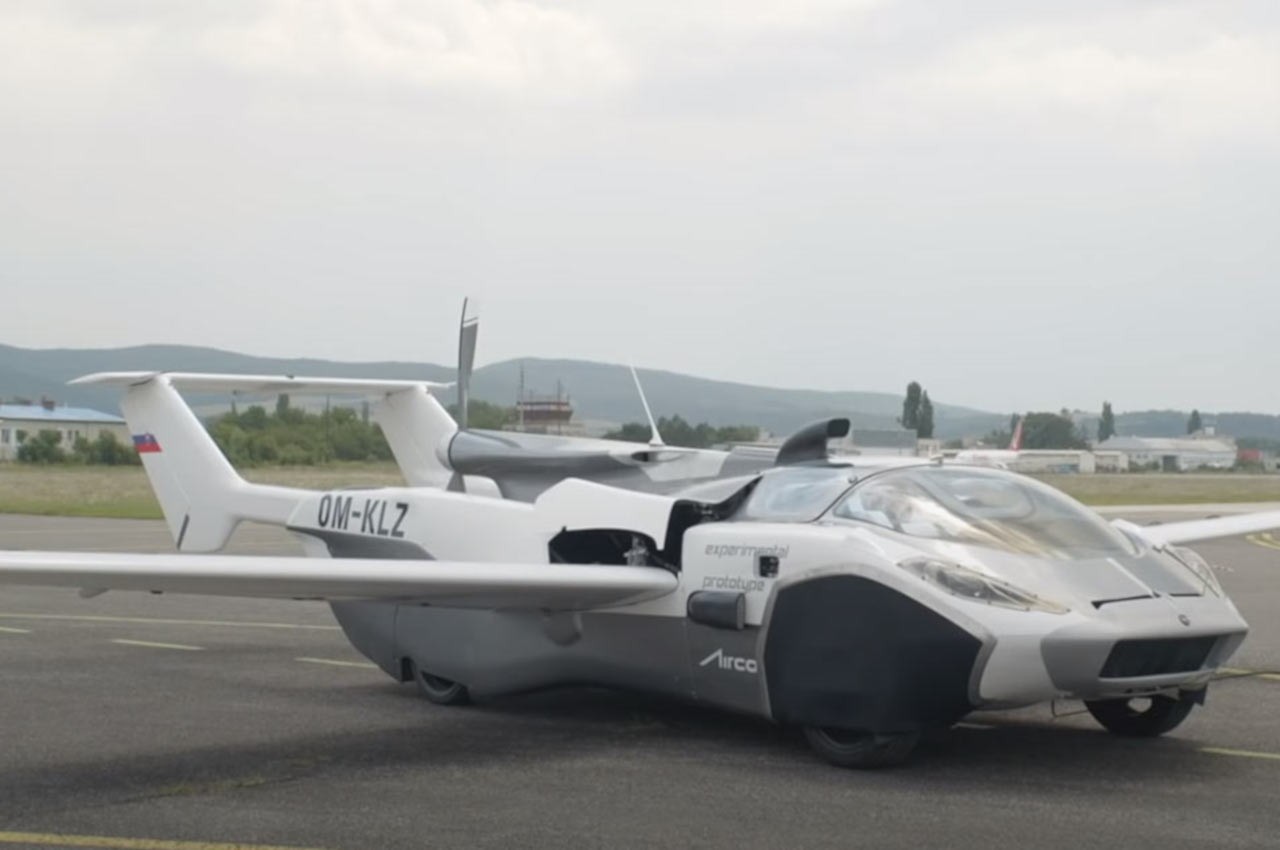 AirCar di Klein Vision, auto volante a motore Bmw