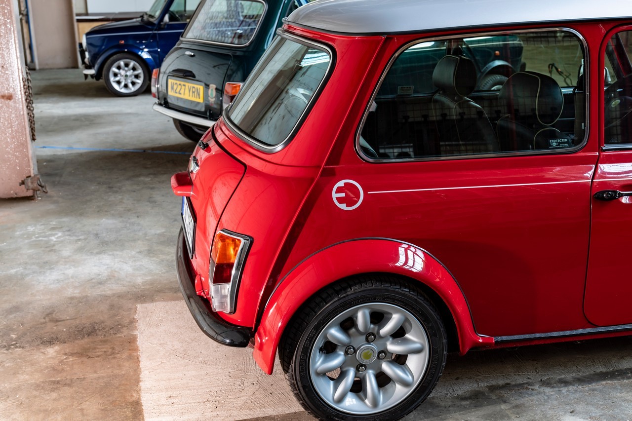 Mini Recharged, programma di retrofit in elettrico: immagini ufficiali