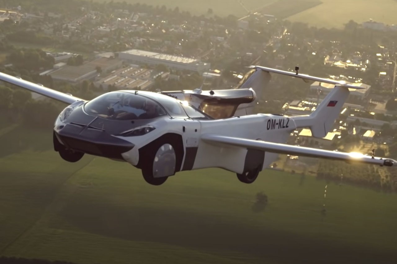 AirCar di Klein Vision, auto volante a motore Bmw