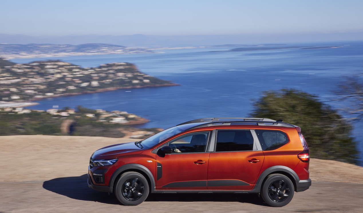 2022 - New Dacia Jogger-