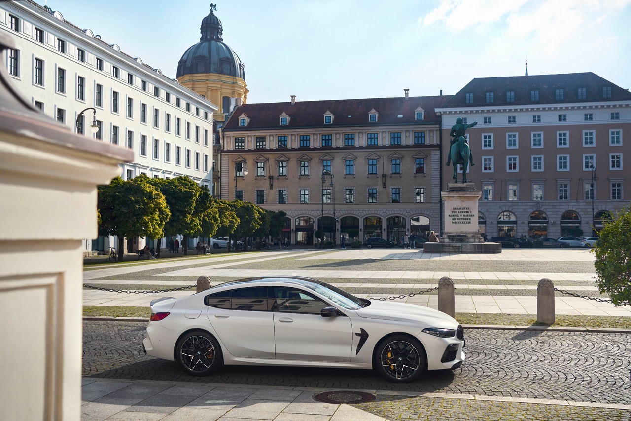 Bmw M8 Coupé Competition, M8 Cabrio Competition ed M8 Gran Coupé Competition 2022: immagini ufficiali