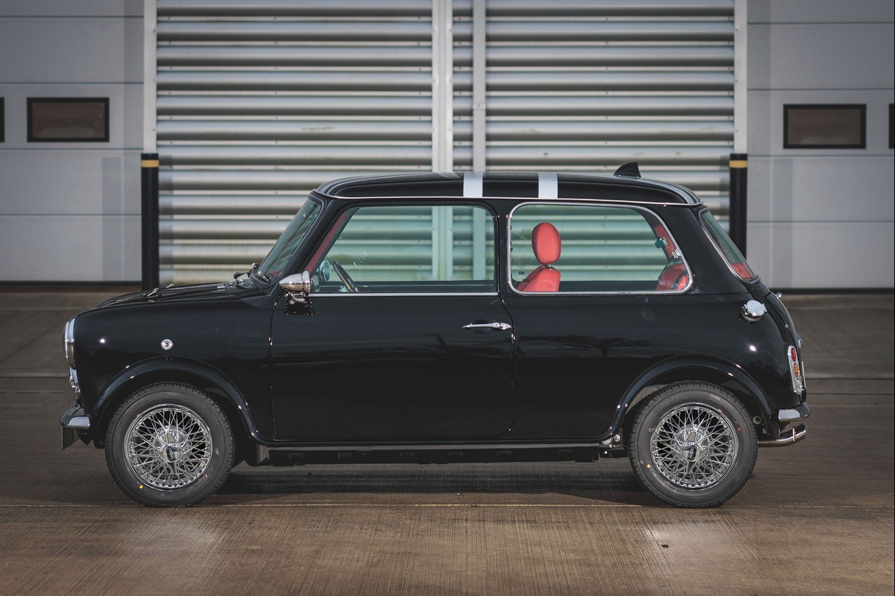 Mini Remastered David Brown Automotive: l'ultimo esemplare