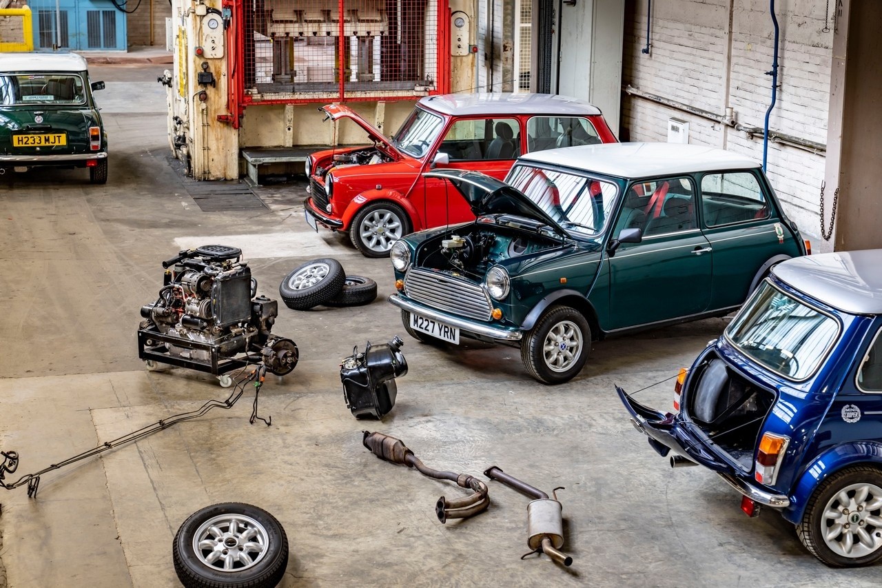 Mini Recharged, programma di retrofit in elettrico: immagini ufficiali