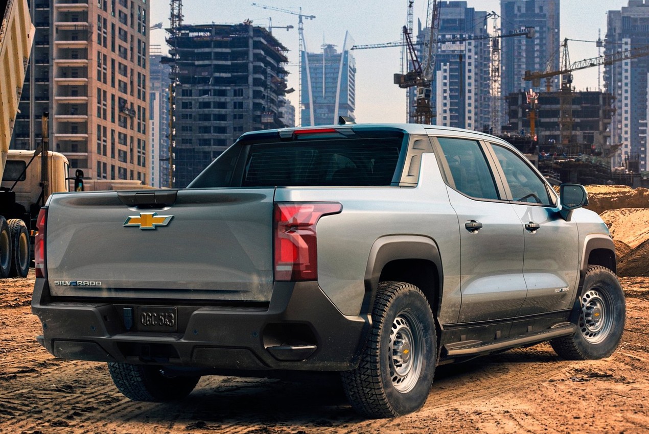 Chevrolet Silverado EV: immagini ufficiali