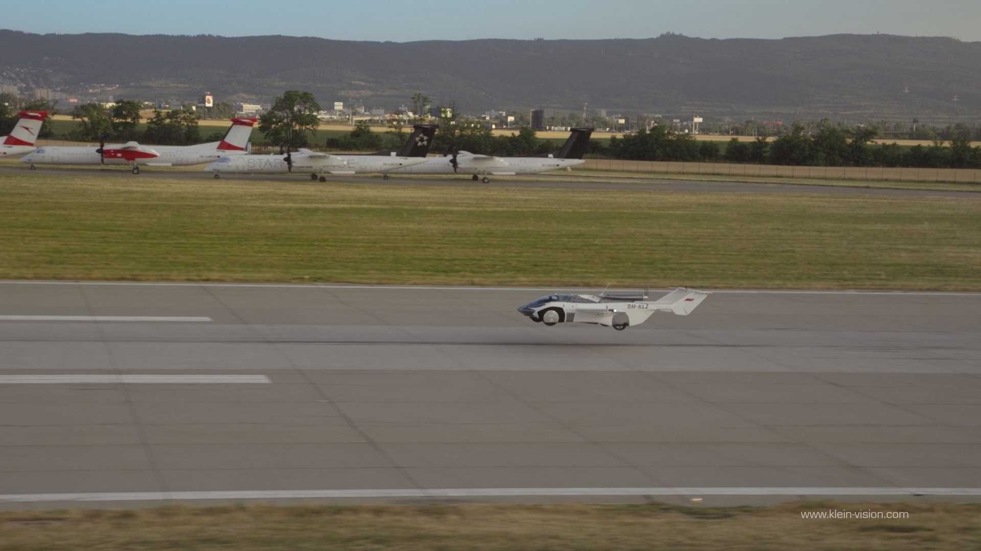 Klein Vision Flying Car: le immagini ufficiali