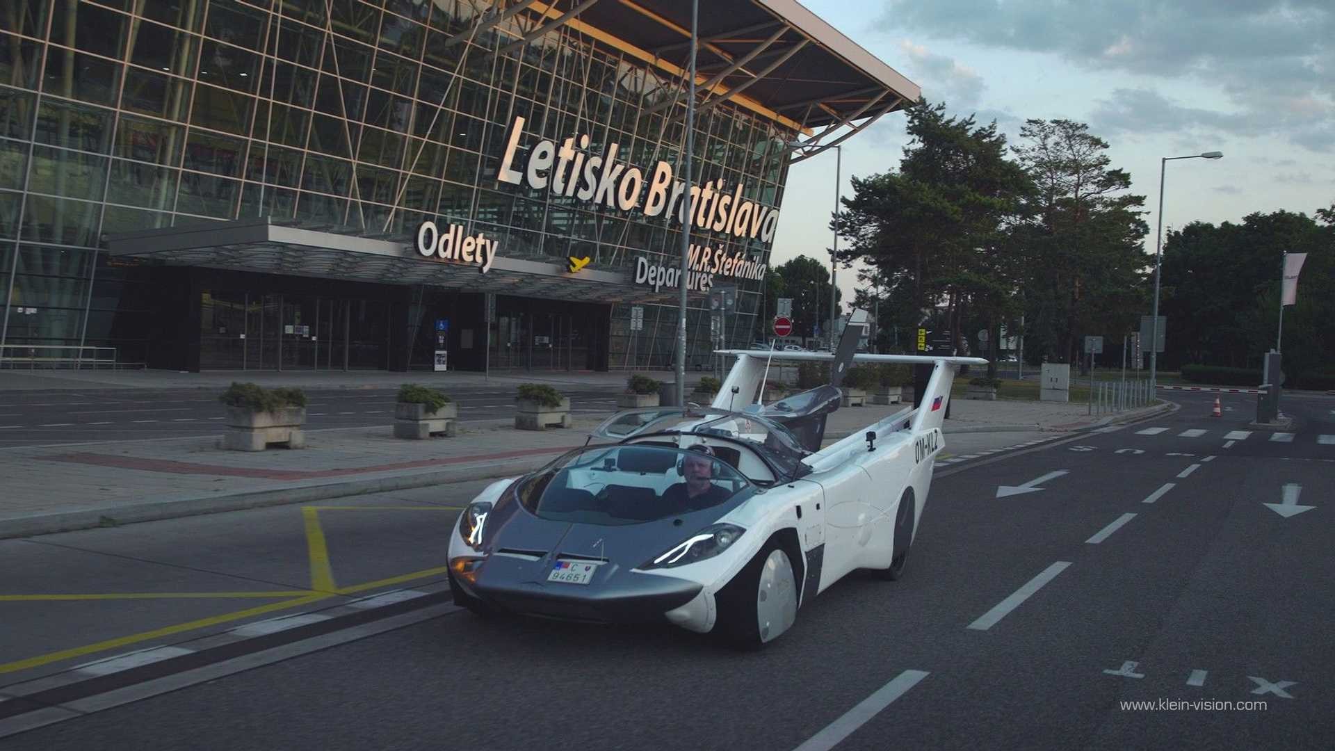 Klein Vision Flying Car: le immagini ufficiali