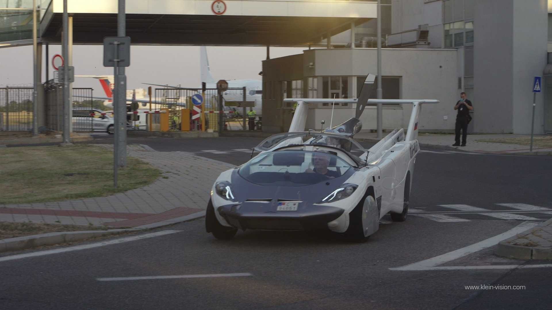 Klein Vision Flying Car: le immagini ufficiali