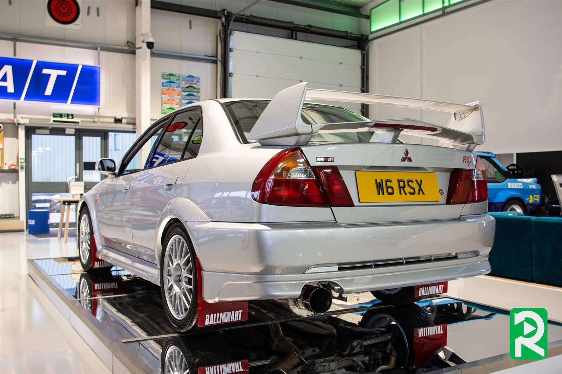 Mitsubishi Lancer Evolution VI RSX, un raro esemplare in vendita: le immagini ufficiali