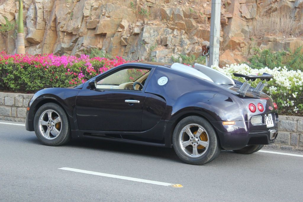 Suzuki Bugatti Veyron