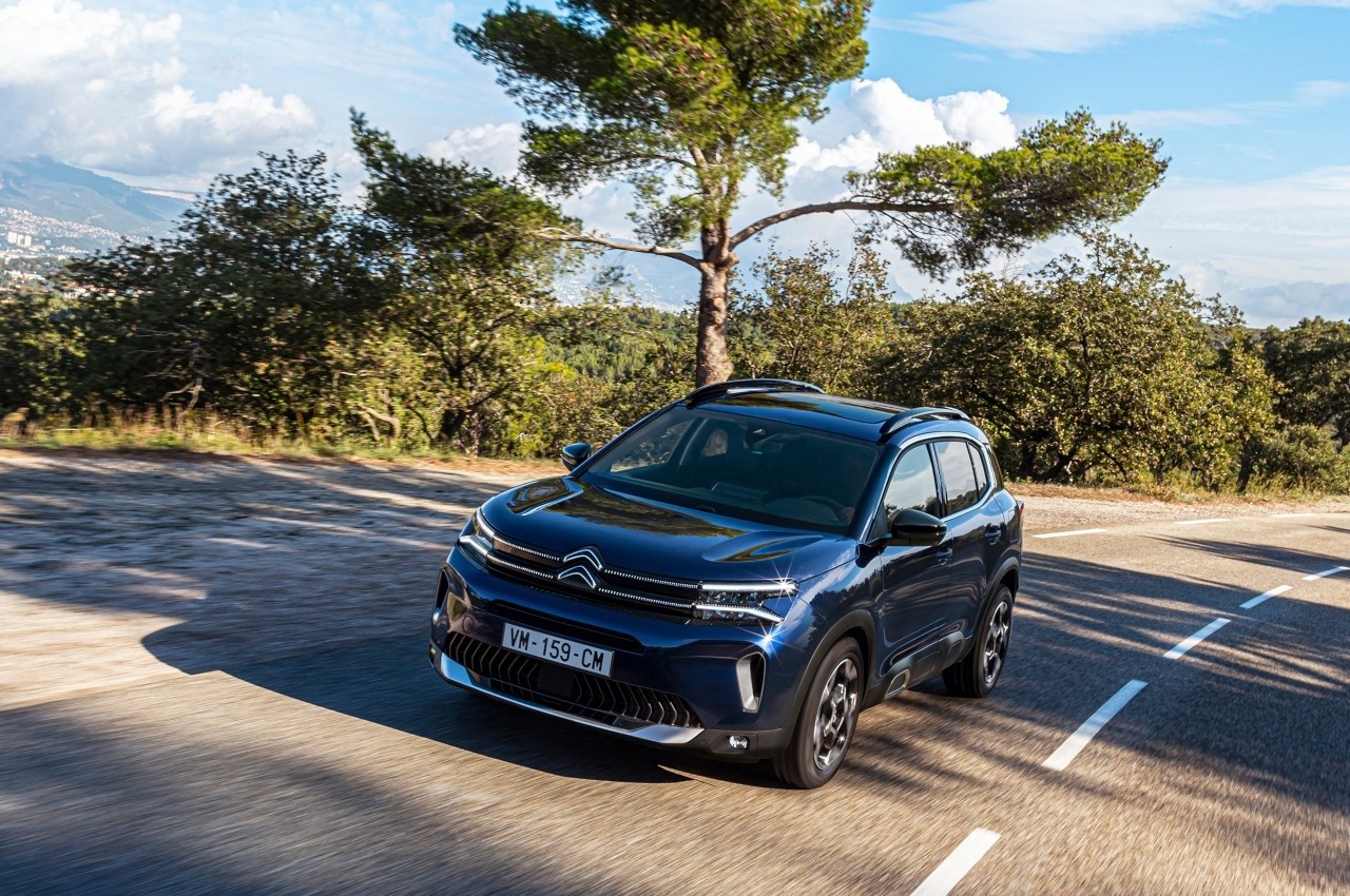 Citroen C5 Aircross 2022: nuove immagini ufficiali