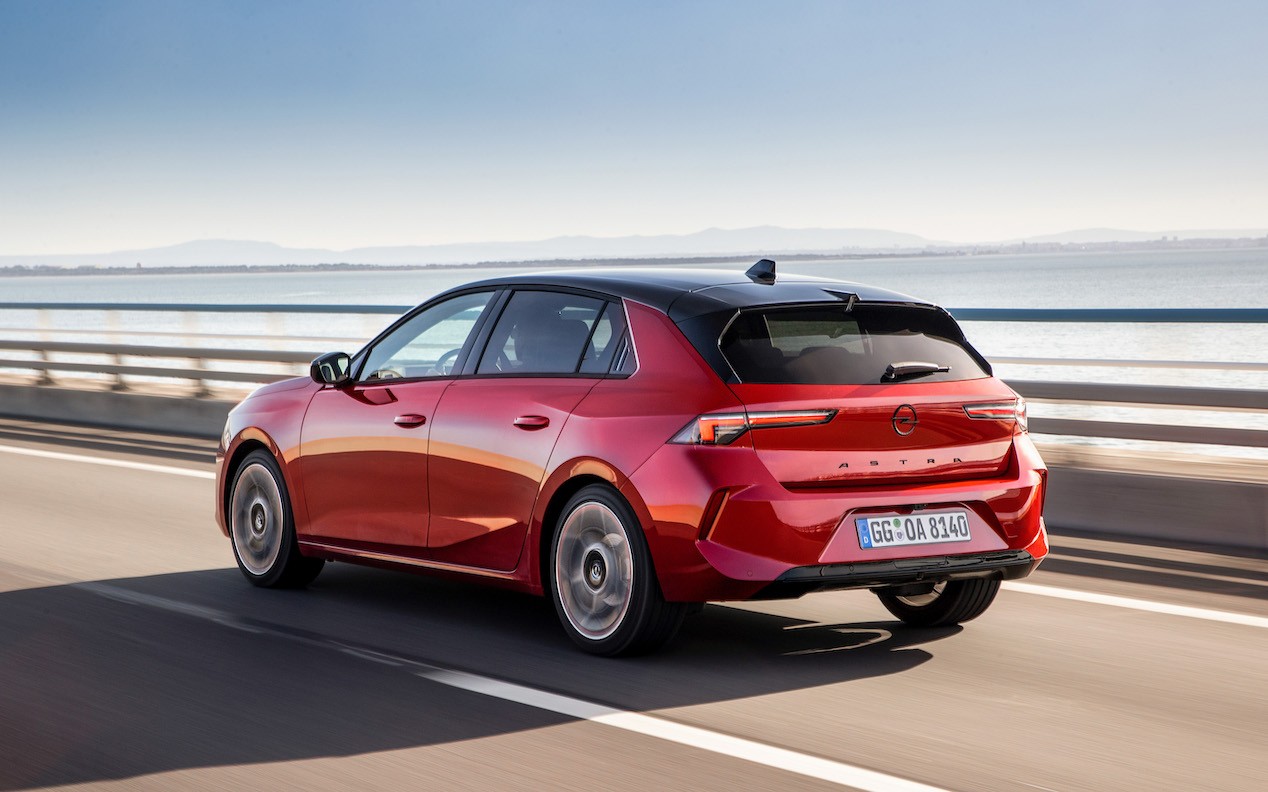 Opel Astra 2022: primo contatto con la nuova compatta del Fulmine