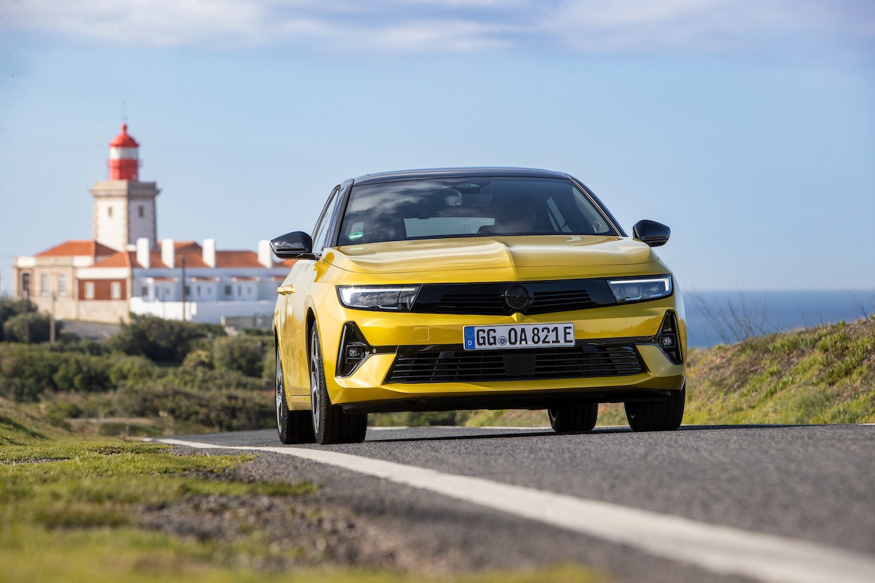 Opel Astra 2022: primo contatto con la nuova compatta del Fulmine