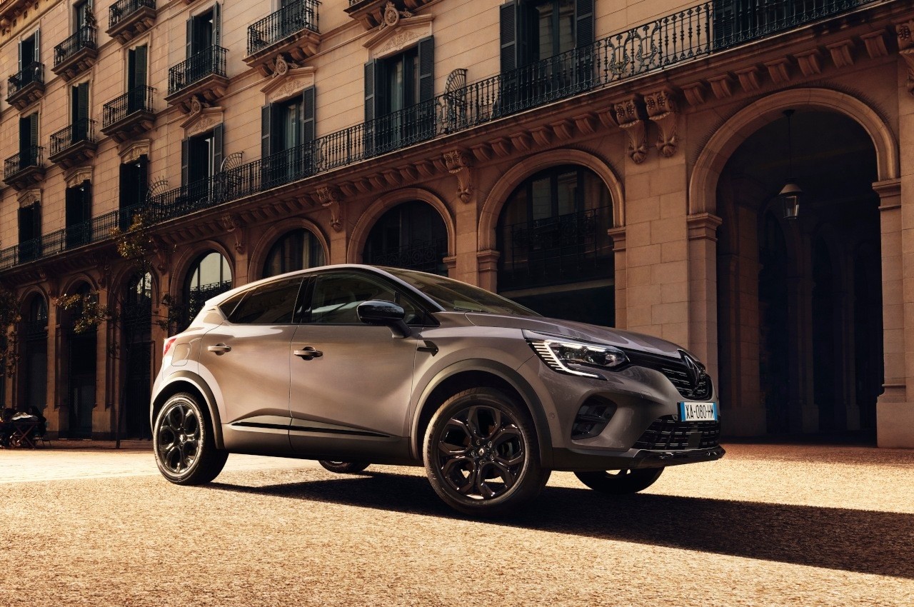 Renault Captur Rive Gauche 2022: immagini ufficiali