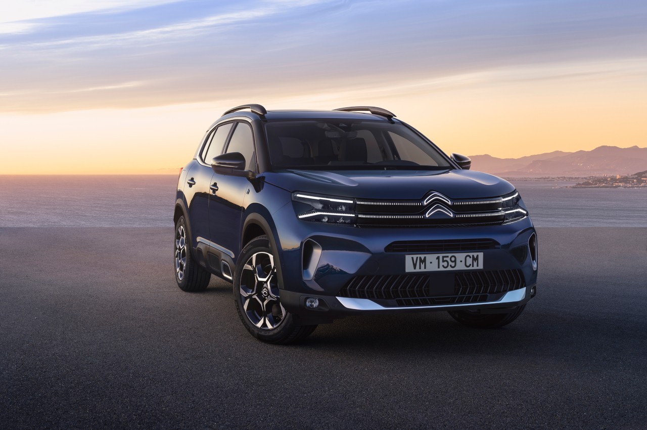 Citroen C5 Aircross 2022: nuove immagini ufficiali