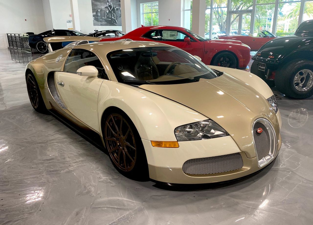 Bugatti Veyron: le immagini