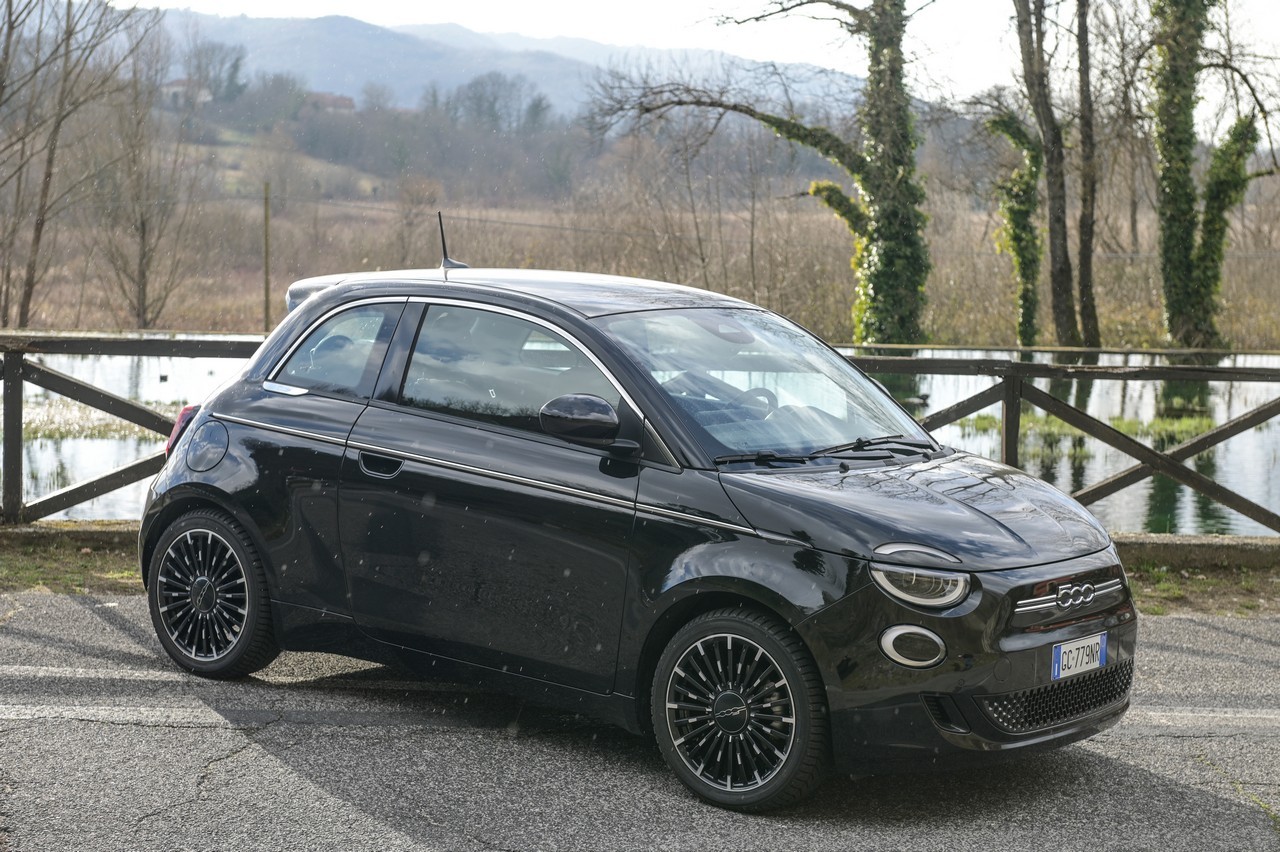 Fiat 500e Icon: la prova su strada