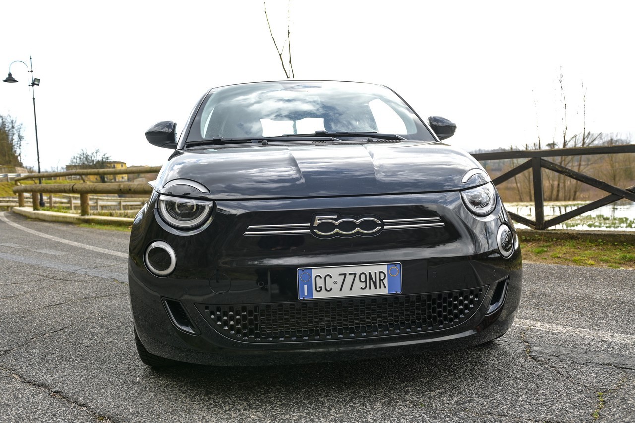 Fiat 500e Icon: la prova su strada