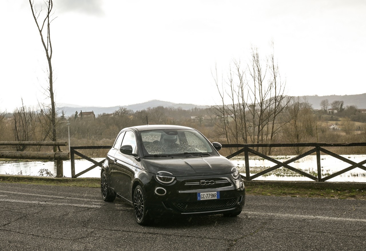 Fiat 500e Icon: la prova su strada