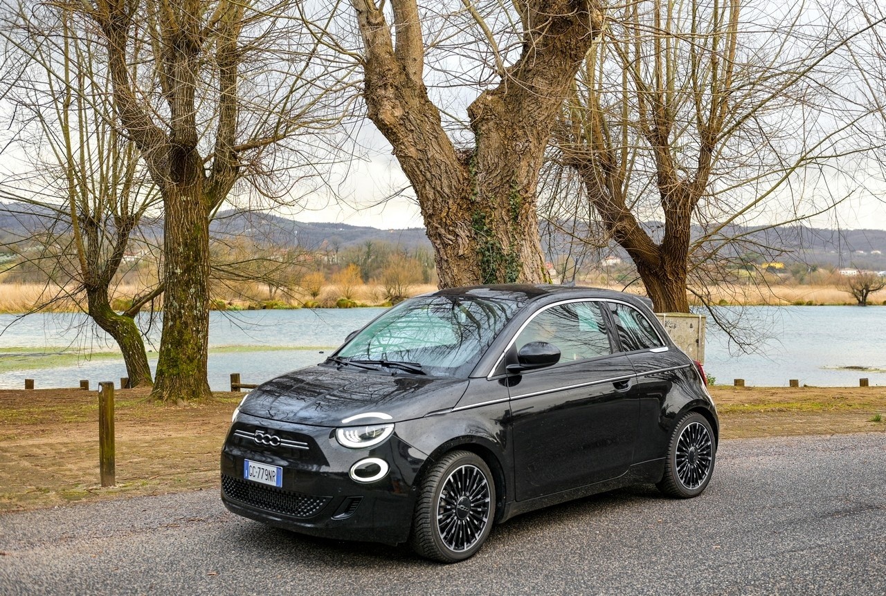 Fiat 500e Icon: la prova su strada