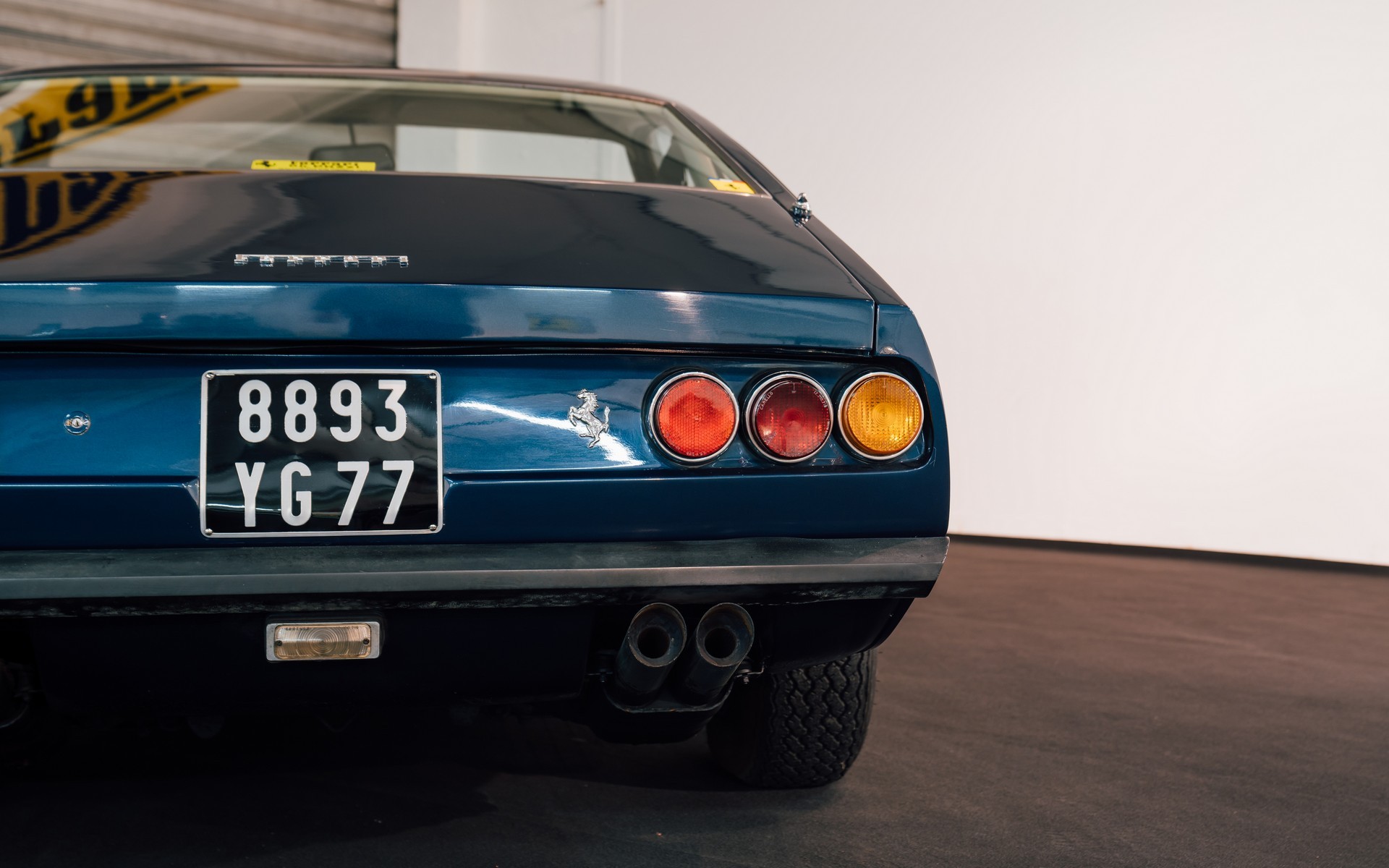 Una Ferrari 365 GTC/4 in vendita all'asta: le immagini ufficiali