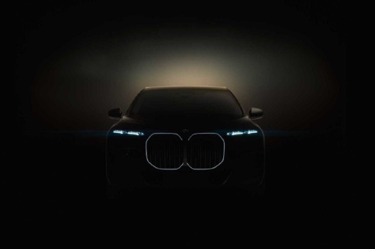 Bmw Serie 7 2023: primi teaser ufficiali