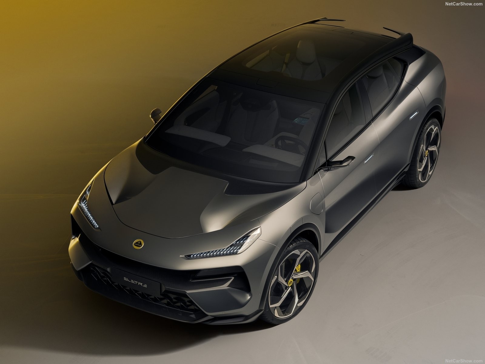 Lotus Eletre: immagini ufficiali