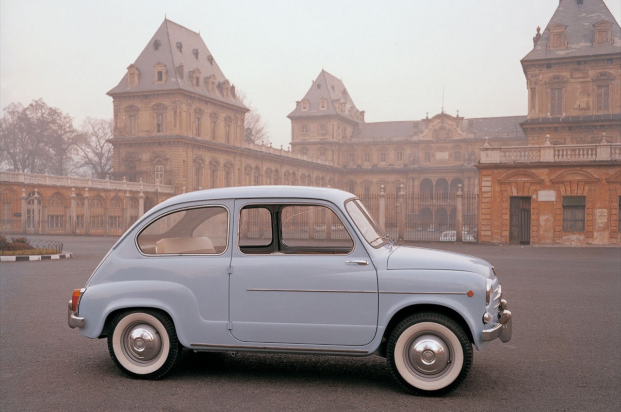 Fiat 600 1955: la storia nelle immagini