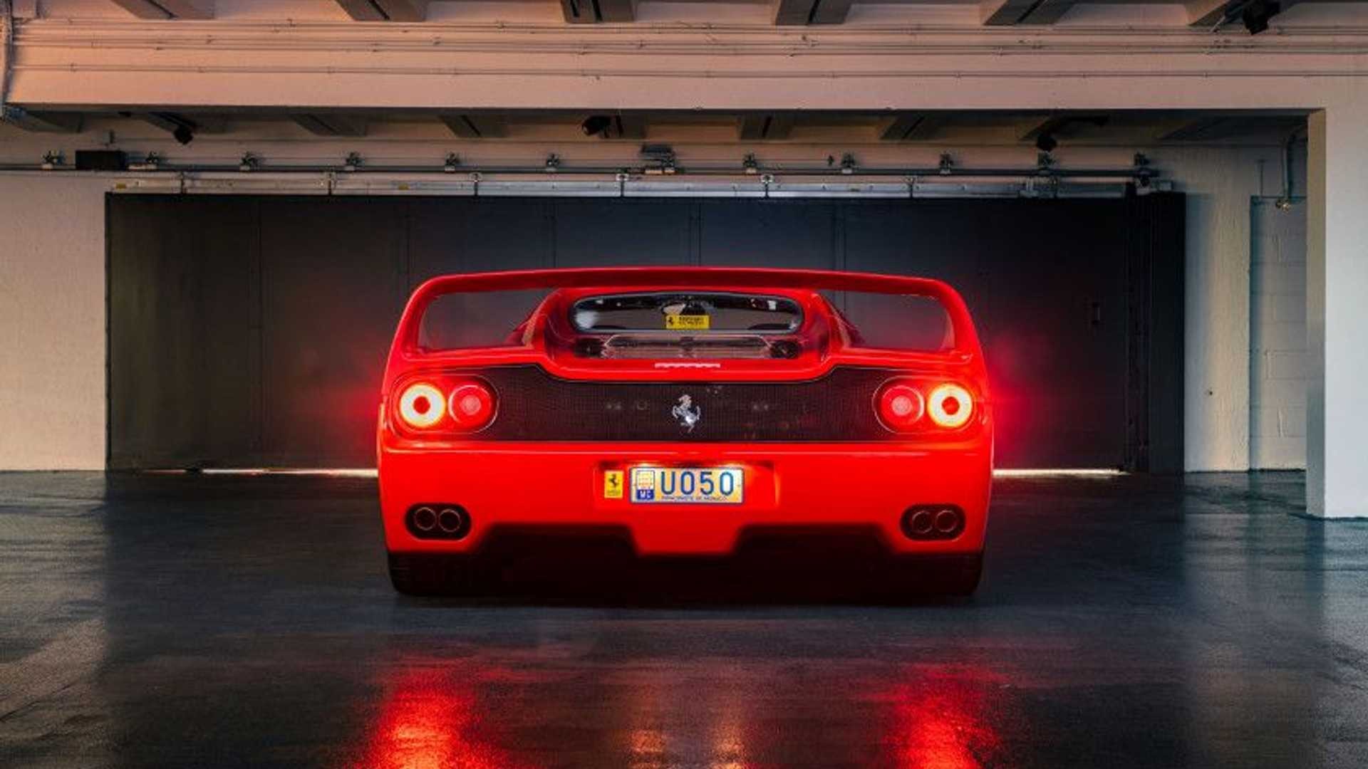 Ferrari F50, in vendita un esemplare con 1000 km: le immagini