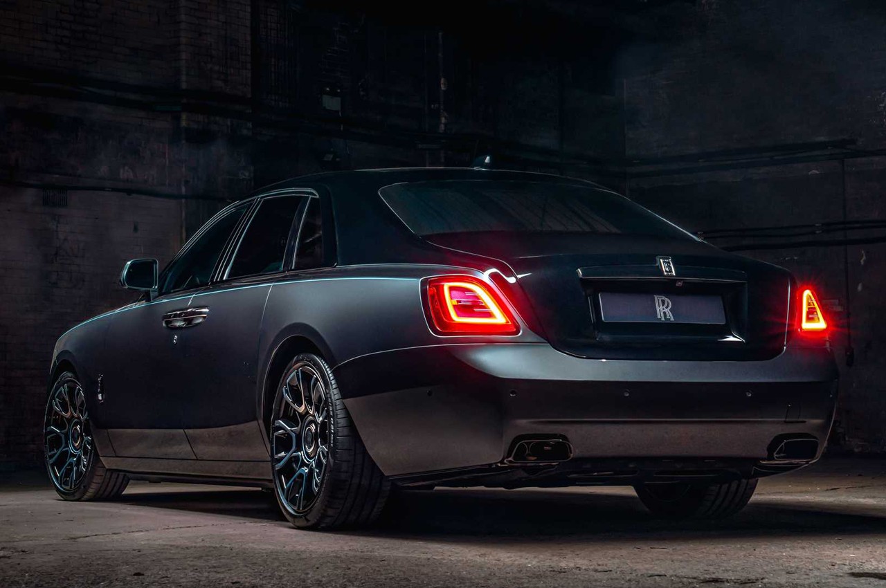 Rolls-Royce Ghost Black Badge: immagini ufficiali