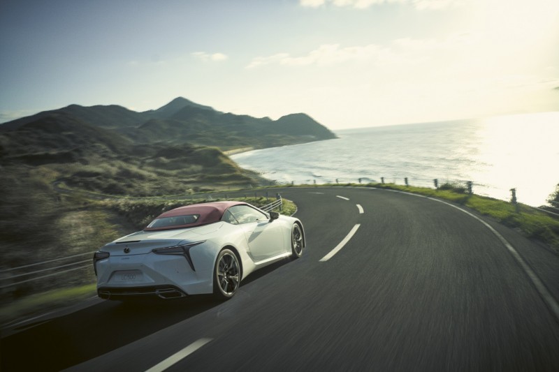 Lexus LC Hokkaido Edition: le immagini ufficiali