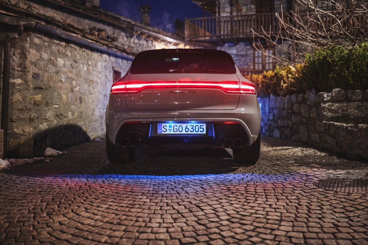 Porsche Macan 2022: primo contatto